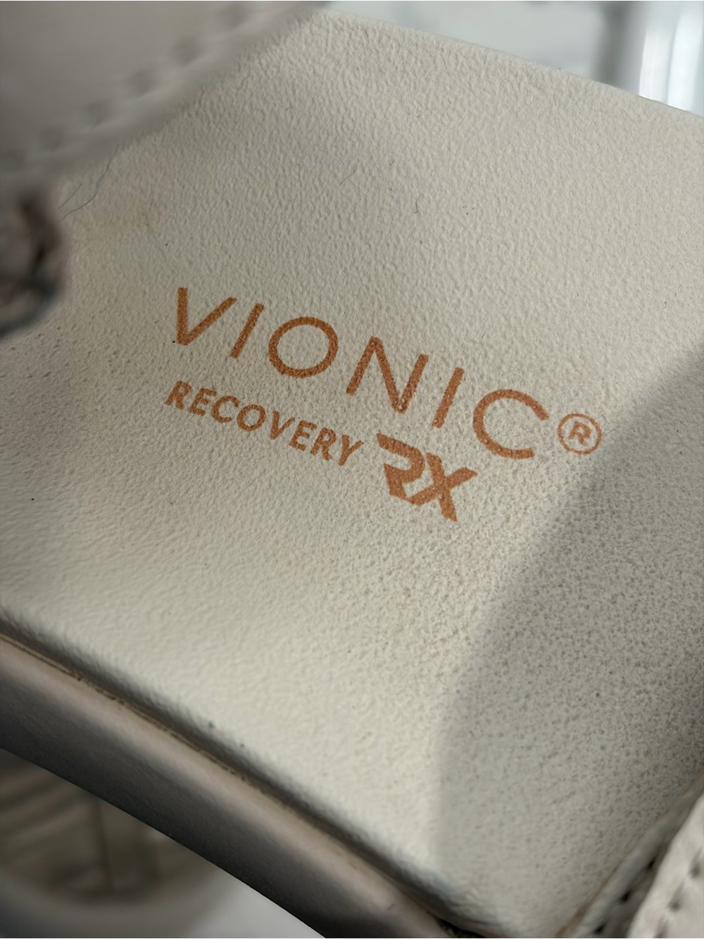 Vionic Awaken Recovery Sandals - Picture 4 of 7